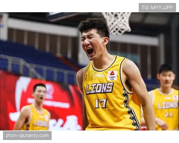 半场战报：卫冕冠军王牌队客场暂时落后神秘人队8分